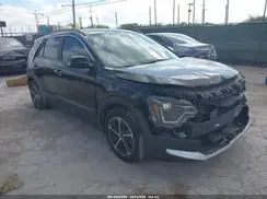 KNDCR3LE8P5116166 2023 KIA NIRO