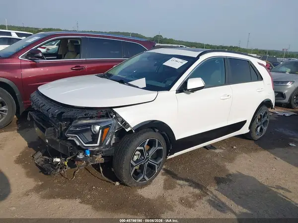 KNDCR3LE8P5116510 2023 KIA NIRO - Image 2