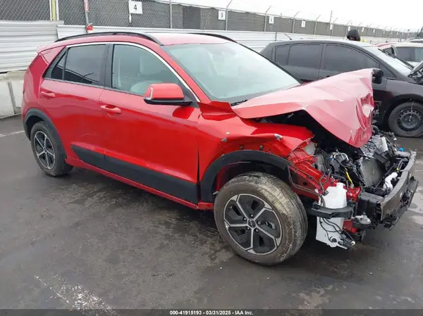KNDCR3LE8R5146531 2024 KIA NIRO - Image 1