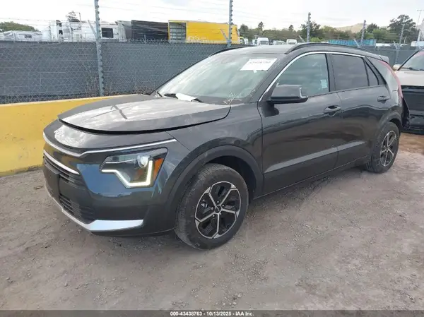 KNDCR3LE8R5171784 2024 KIA NIRO - Image 2