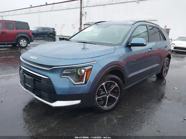 KNDCR3LE8R5187984 2024 KIA NIRO - Image 2