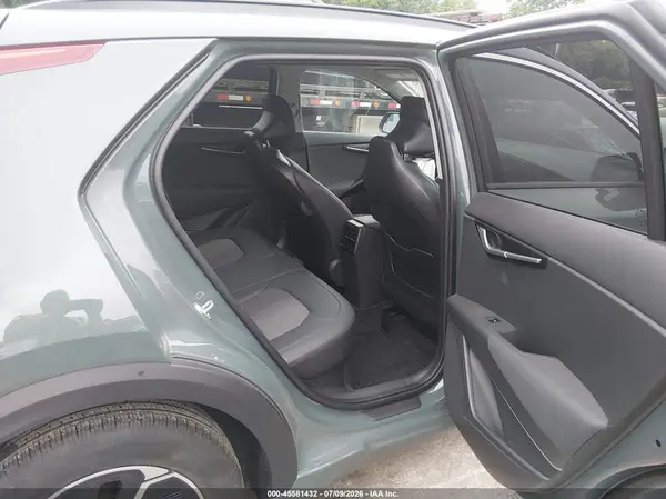 KNDCR3LE8S5213215 2025 KIA NIRO - Image 8