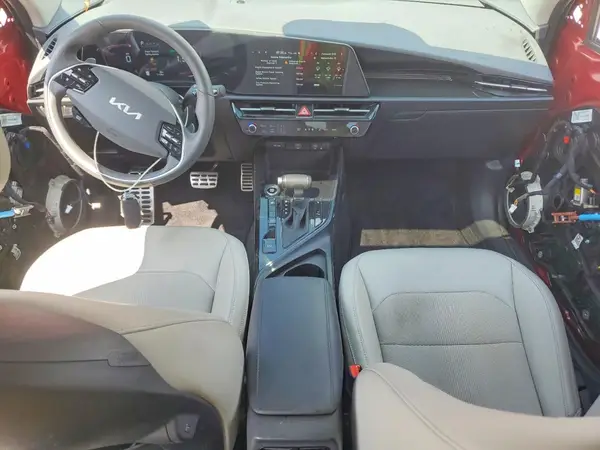 KNDCR3LE8S5228376 2025 KIA NIRO - Image 8
