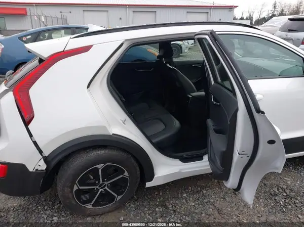KNDCR3LE8S5259935 2025 KIA NIRO - Image 8