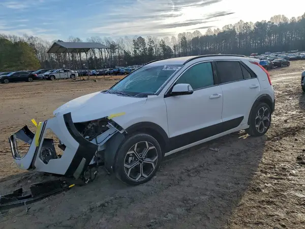 KNDCR3LE8S5263435 2025 KIA NIRO - Image 1