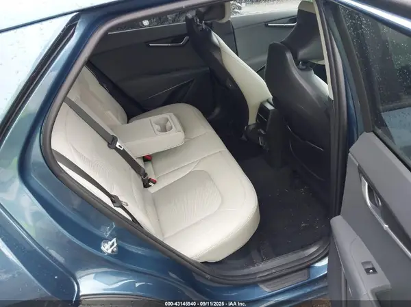 KNDCR3LE8S5275049 2025 KIA NIRO - Image 8