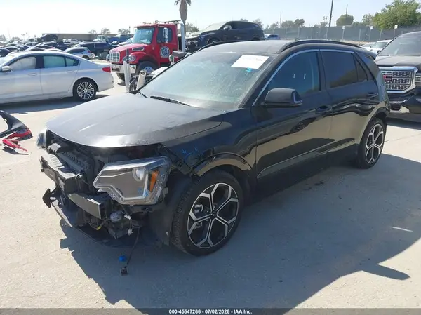 KNDCR3LE9P5035158 2023 KIA NIRO - Image 2