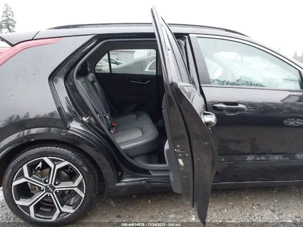 KNDCR3LE9P5035161 2023 KIA NIRO - Image 8