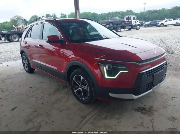 KNDCR3LE9P5044717 2023 KIA NIRO - Image 1