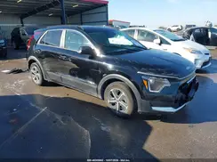 KNDCR3LE9P5048413 2023 KIA NIRO