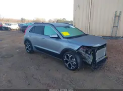 KNDCR3LE9P5048606 2023 KIA NIRO