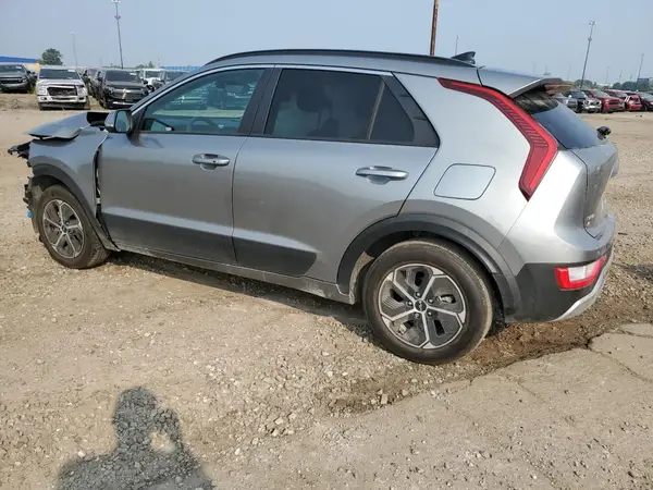 KNDCR3LE9R5158381 2024 KIA NIRO - Image 2