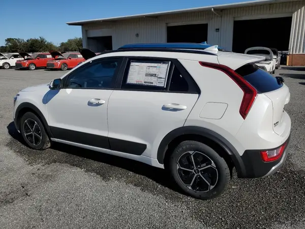 KNDCR3LE9S5214714 2025 KIA NIRO - Image 2