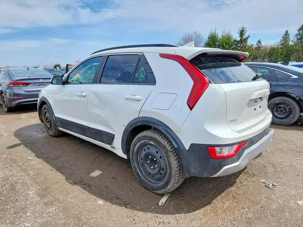 KNDCR3LE9S5216043 2025 KIA NIRO - Image 2
