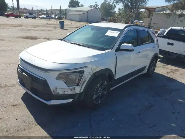 KNDCR3LE9S5277201 2025 KIA NIRO - Image 2
