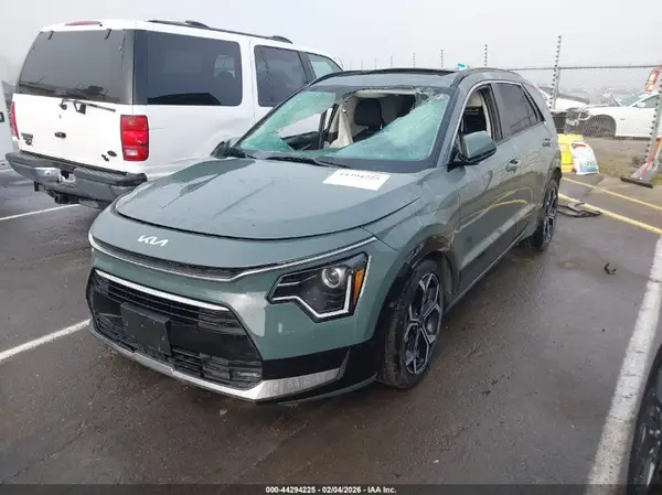 KNDCR3LE9S5283824 2025 KIA NIRO - Image 2