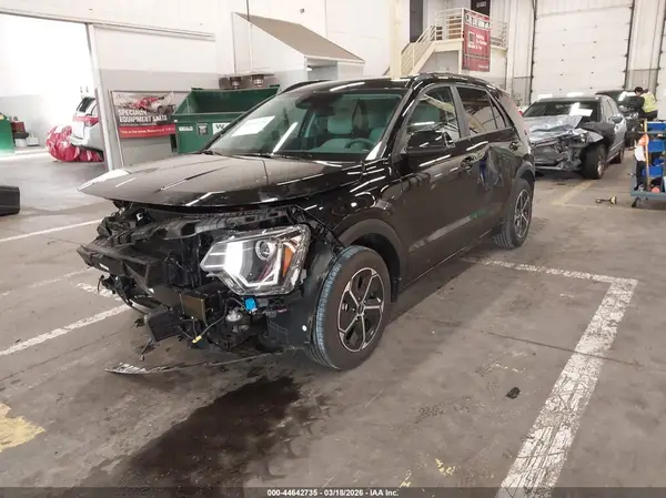 KNDCR3LE9S5309340 2025 KIA NIRO - Image 2