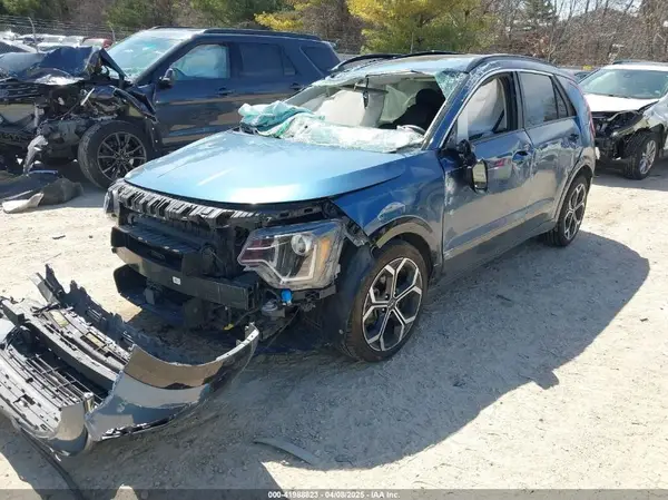 KNDCR3LEXP5036027 2023 KIA NIRO - Image 2