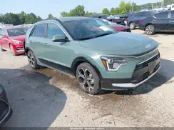 KNDCR3LEXP5037968 2023 KIA NIRO