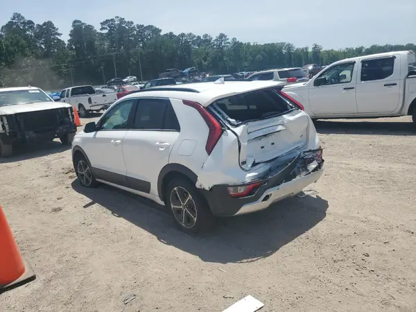 KNDCR3LEXP5057203 2023 KIA NIRO - Image 2