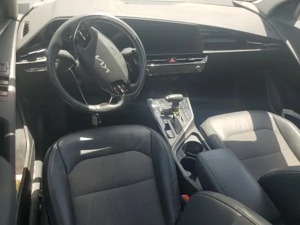KNDCR3LEXP5057203 2023 KIA NIRO - Image 8