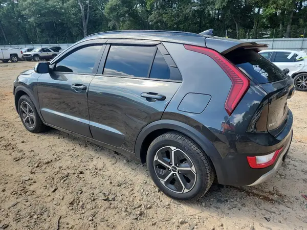 KNDCR3LEXP5060781 2023 KIA NIRO - Image 2