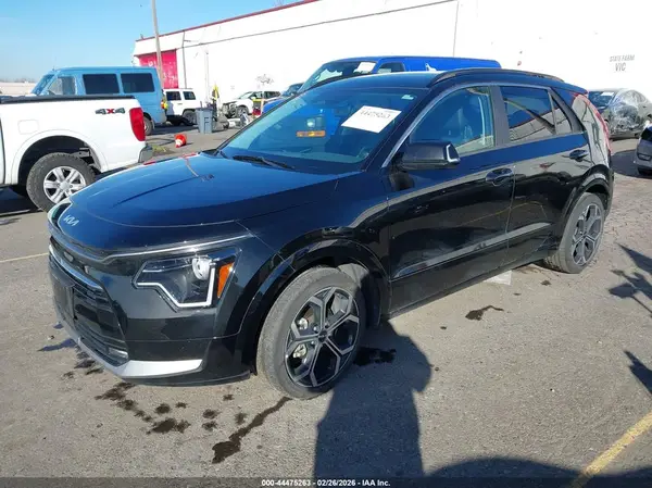 KNDCR3LEXP5099645 2023 KIA NIRO - Image 2