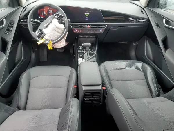 KNDCR3LEXS5236303 2025 KIA NIRO - Image 8