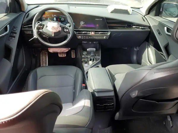 KNDCR3LEXS5239637 2025 KIA NIRO - Image 8