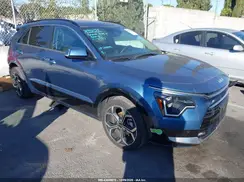 KNDCR3LF0P5046817 2023 KIA NIRO