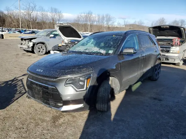 KNDCR3LF1R5137095 2024 KIA NIRO - Image 1