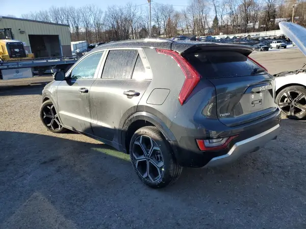 KNDCR3LF1R5137095 2024 KIA NIRO - Image 2