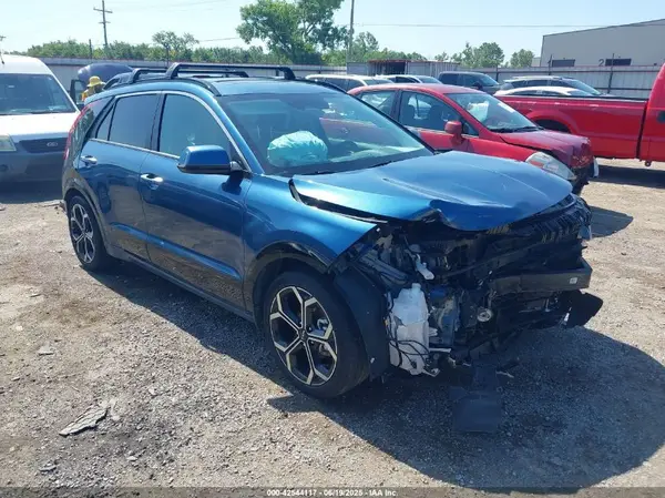 KNDCR3LF6P5055831 2023 KIA NIRO - Image 1