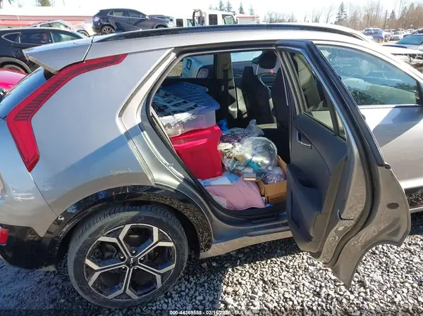 KNDCR3LF6R5124231 2024 KIA NIRO - Image 8