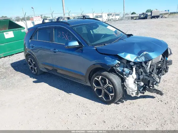 KNDCR3LF7R5195972 2024 KIA NIRO - Image 1