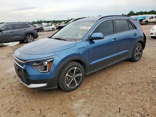 KNDCS3LF0P5054128 2023 KIA NIRO - Image 1
