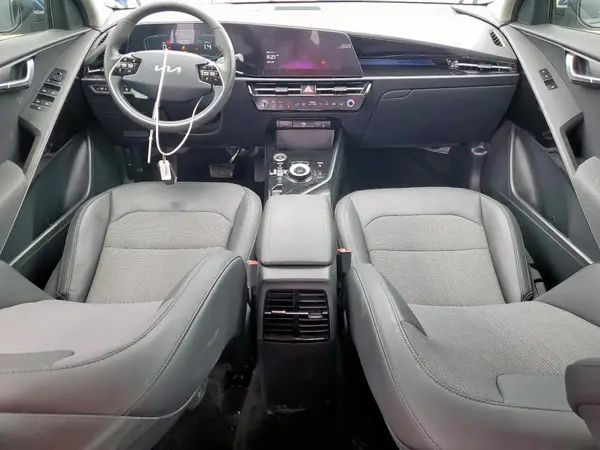 KNDCS3LF0P5054128 2023 KIA NIRO - Image 8