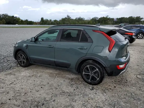 KNDCS3LF0P5061841 2023 KIA NIRO - Image 2