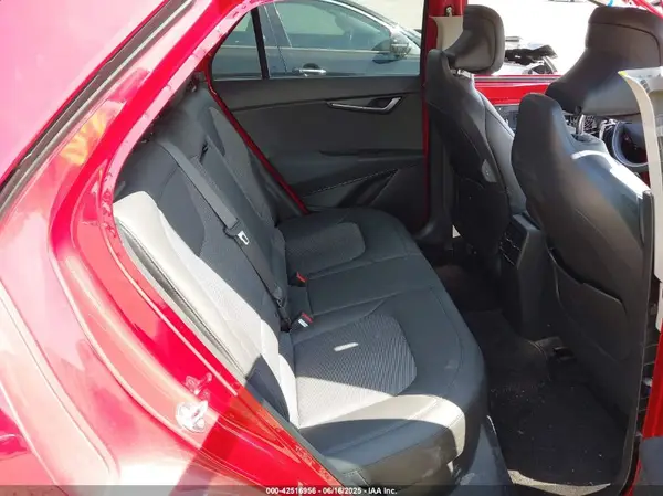 KNDCS3LF0P5063640 2023 KIA NIRO - Image 8