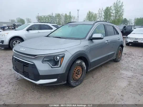 KNDCS3LF0R5122964 2024 KIA NIRO - Image 2