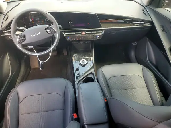 KNDCS3LF0R5144074 2024 KIA NIRO - Image 8