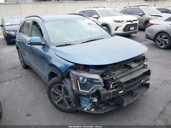 KNDCS3LF0R5165913 2024 KIA NIRO - Image 1