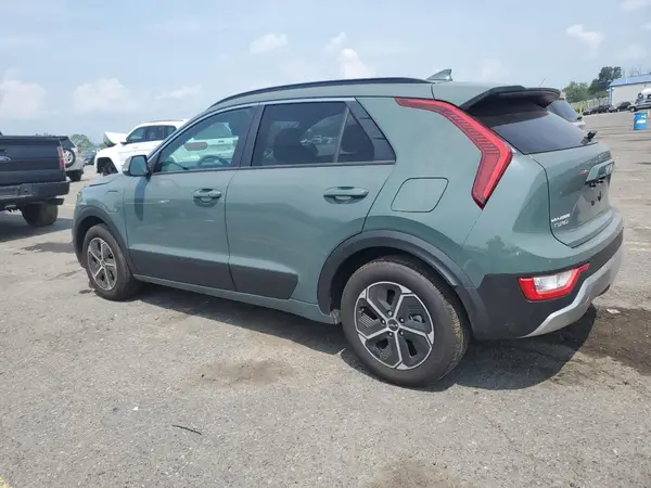 KNDCS3LF0S5228983 2025 KIA NIRO - Image 2