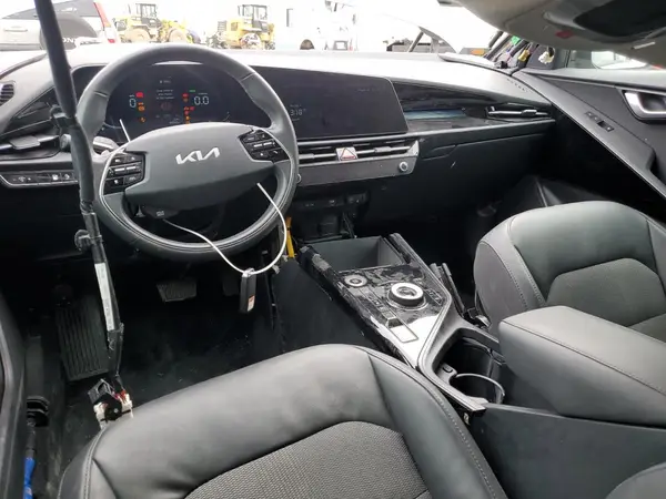 KNDCS3LF1P5044546 2023 KIA NIRO - Image 8