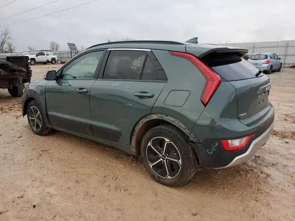 KNDCS3LF1P5061847 2023 KIA NIRO - Image 2