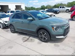 KNDCS3LF1P5067597 2023 KIA NIRO