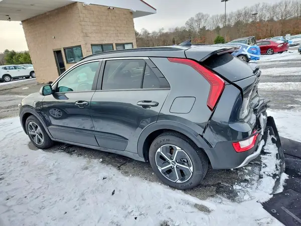 KNDCS3LF1R5138347 2024 KIA NIRO - Image 2