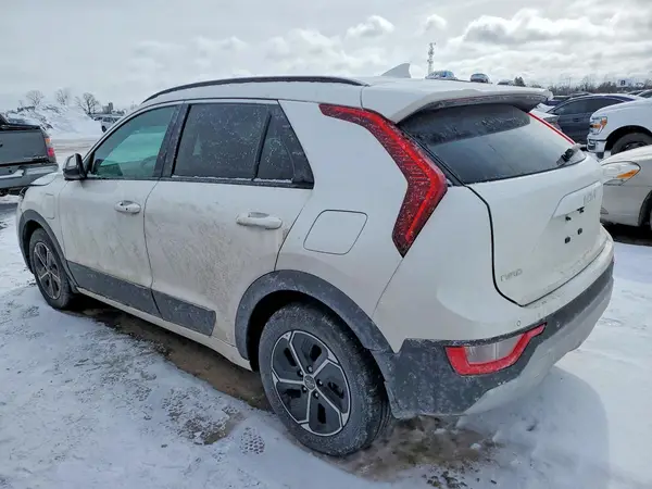 KNDCS3LF1S5234677 2025 KIA NIRO - Image 2