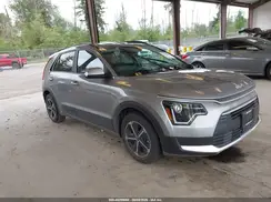 KNDCS3LF1S5265198 2025 KIA NIRO