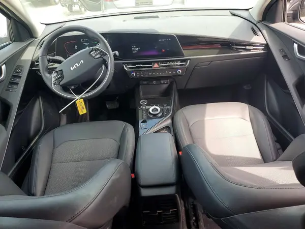 KNDCS3LF1S5277013 2025 KIA NIRO - Image 8